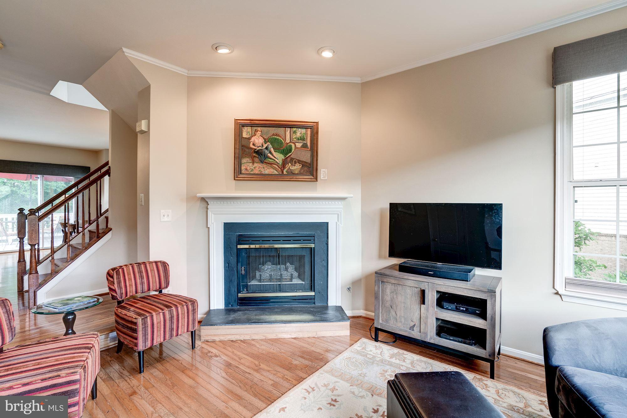 12012 Edgemere Circle Reston, VA 20190 - Photo 6 of 44
