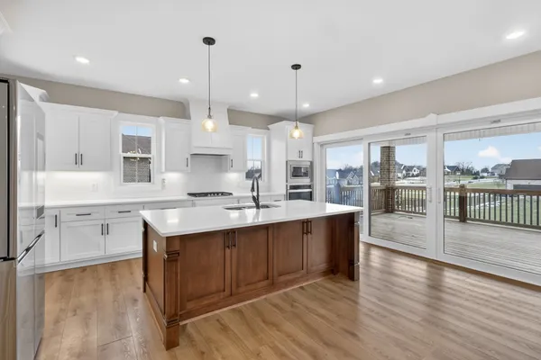 $735,000 | 746 North Russell Street, Portland, TN 37148