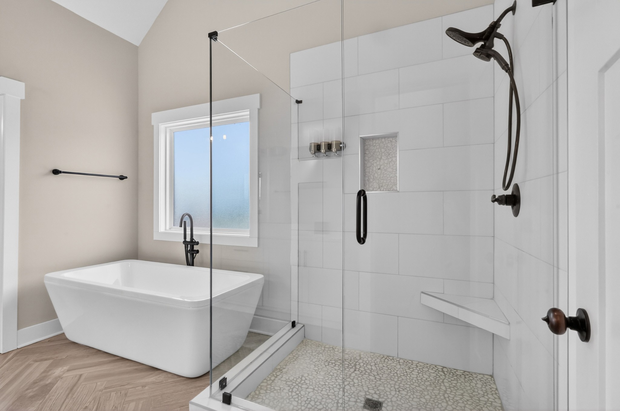 746 North Russell Street Portland, TN 37148 - Photo 20 of 45 a bathroom with a white bath tub and shower