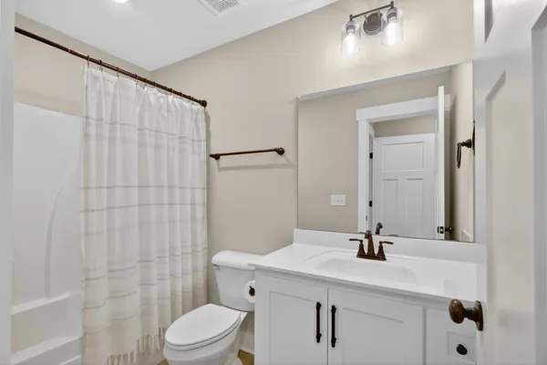 $729,900 | 746 North Russell Street, Portland, TN 37148