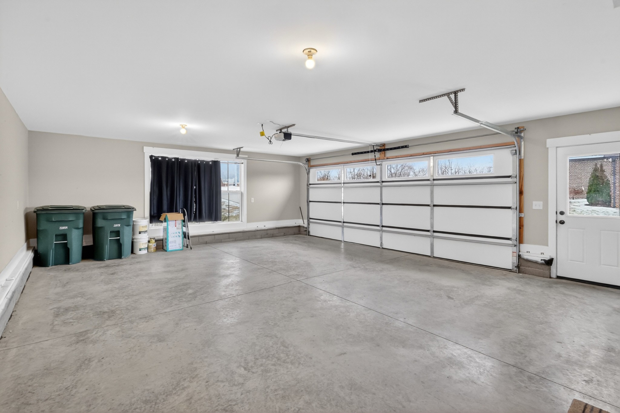 746 North Russell Street Portland, TN 37148 - Photo 42 of 45 a view of a room with closet and cabinet