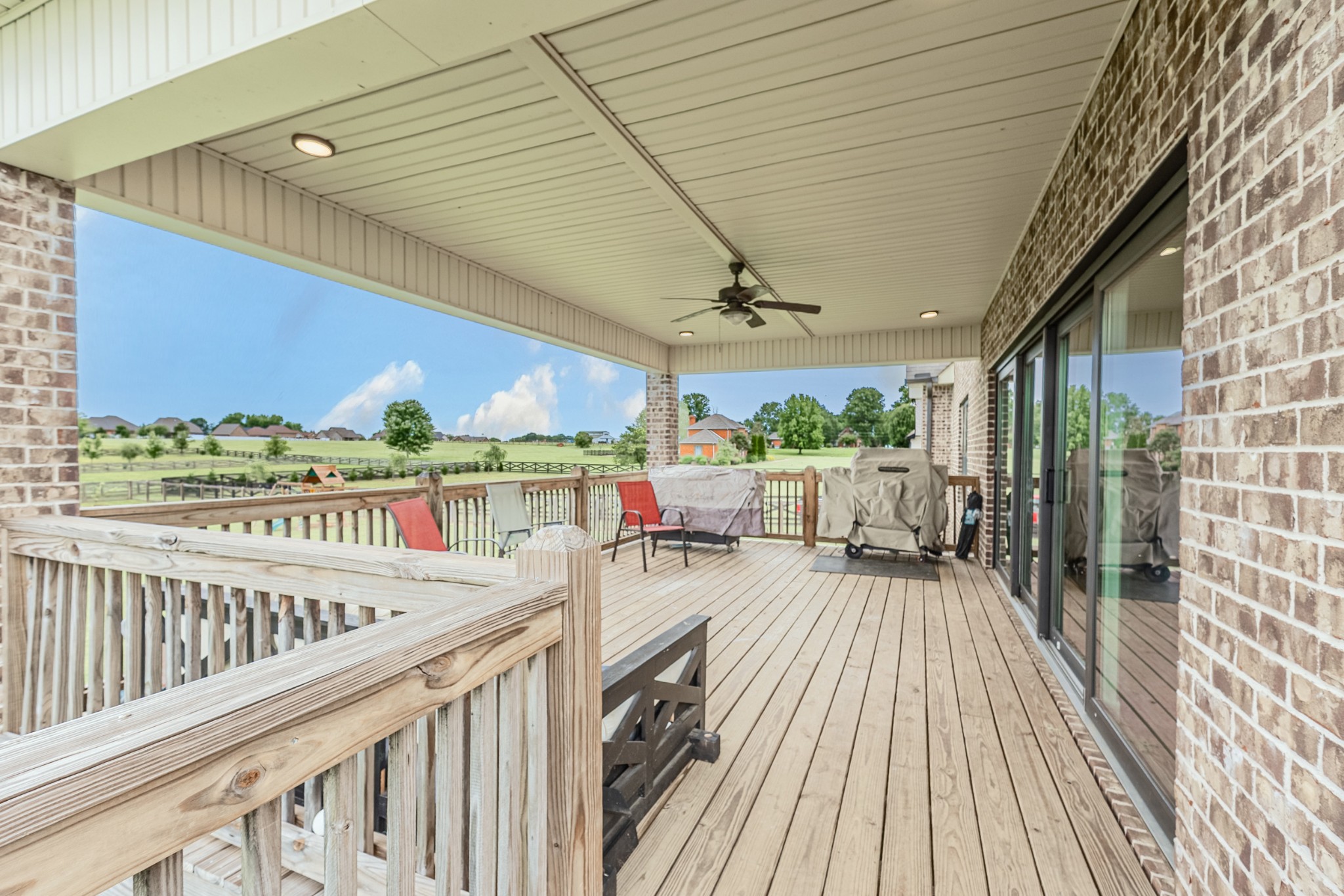 746 North Russell Street Portland, TN 37148 - Photo 44 of 45 a view of a balcony with furniture