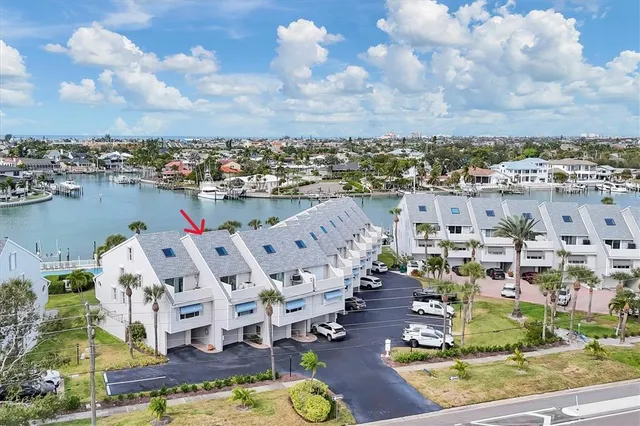 a picture of city view