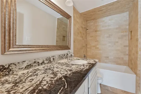 $331,500 | 2810 Quail Hollow Drive, Missouri City, TX 77459