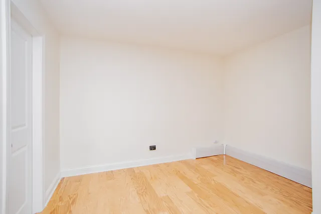 $149,900 | 1813 Hemlock Place, Unit 109, Schaumburg, IL 60173