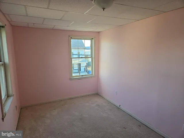 a view of empty room with window