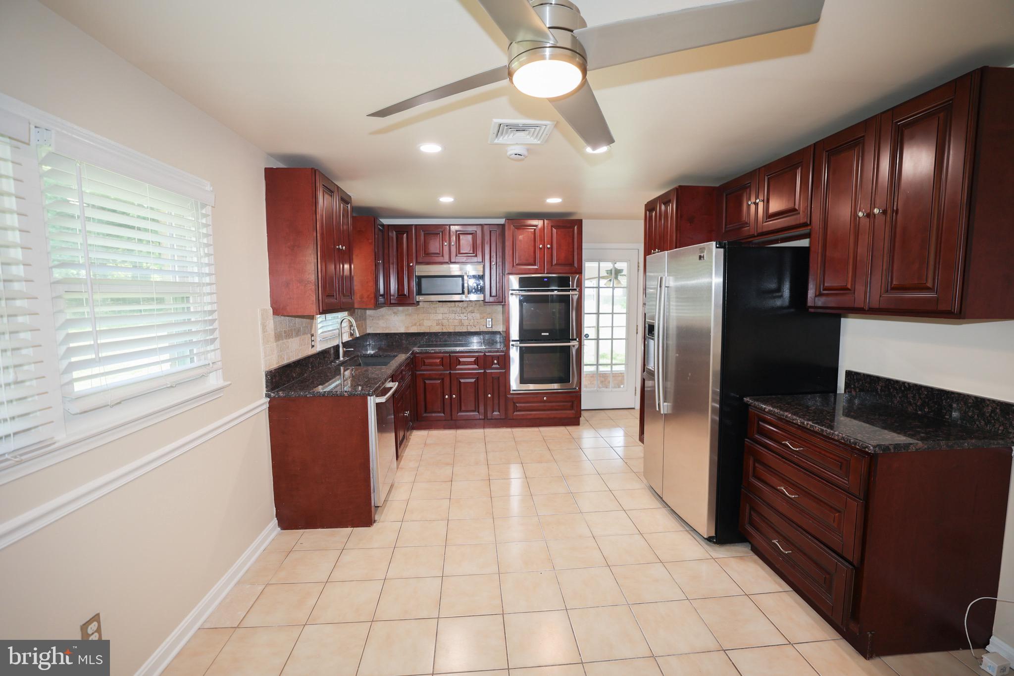6724 Newington Road Lorton, VA 22079 - Photo 11 of 32