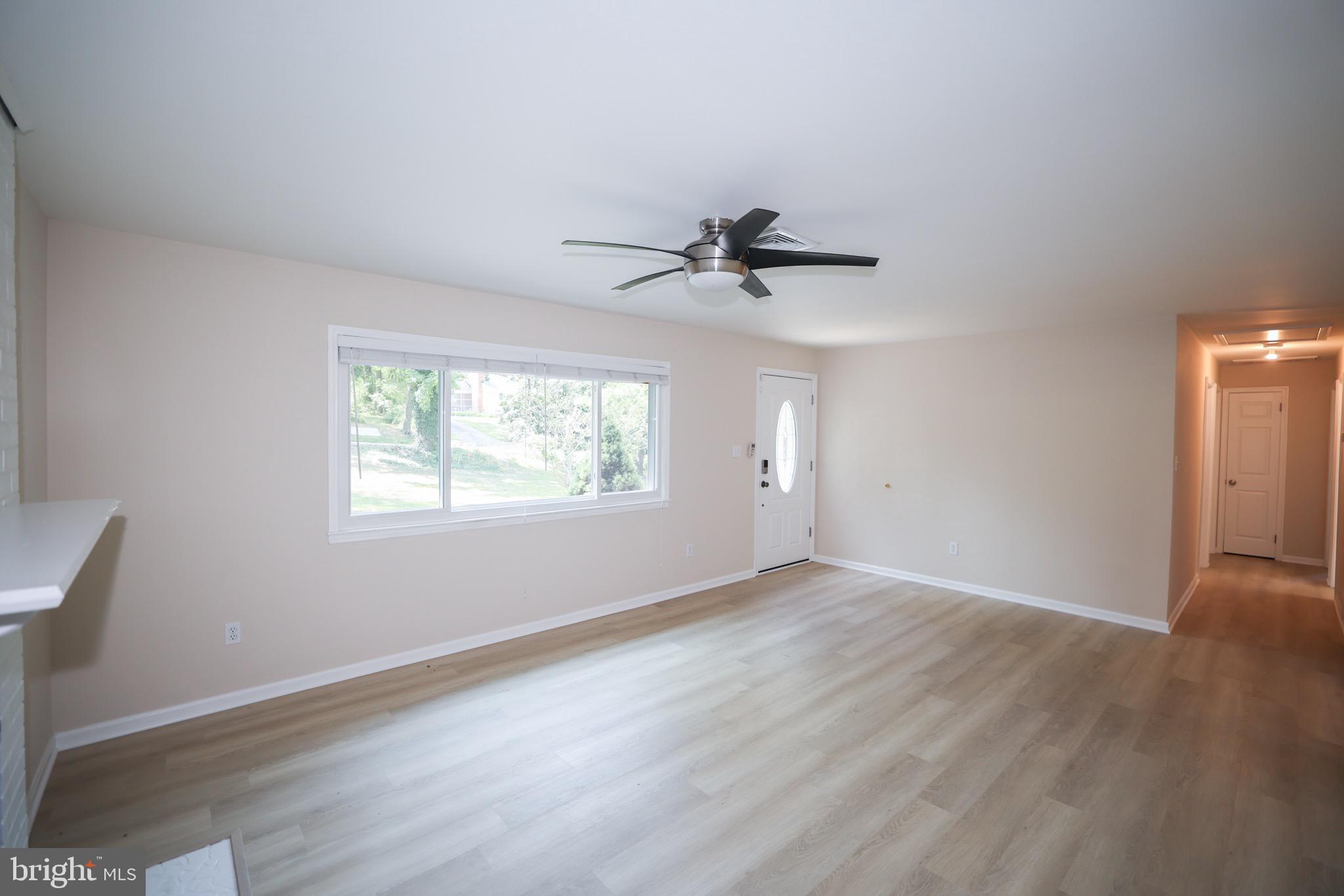 6724 Newington Road Lorton, VA 22079 - Photo 7 of 32