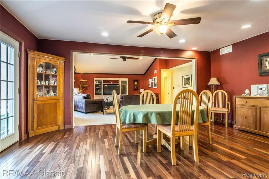 18510 Ridge Road Northville, MI 48168 - Photo 19 of 55