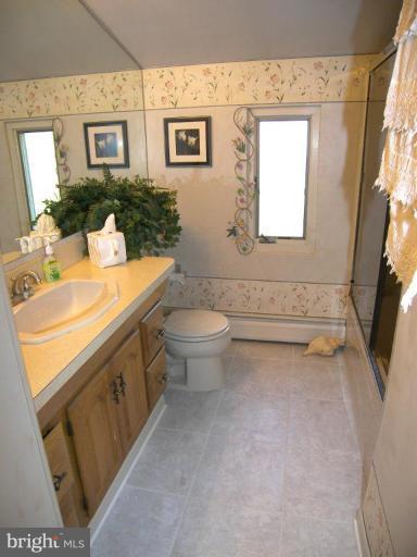 15401 Tierra Drive Silver Spring, MD 20906 - Photo 15 of 22 Bath #2
