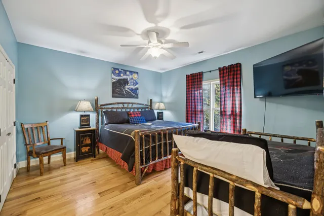 3715 Cinnamon Way, Sevierville, TN 37862