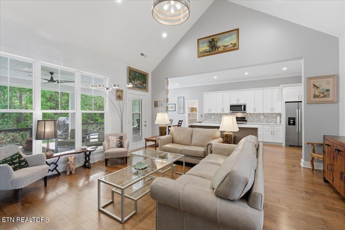 342 Mingo Way Loudon, TN 37774 - Photo 6 of 57 06-Living Room