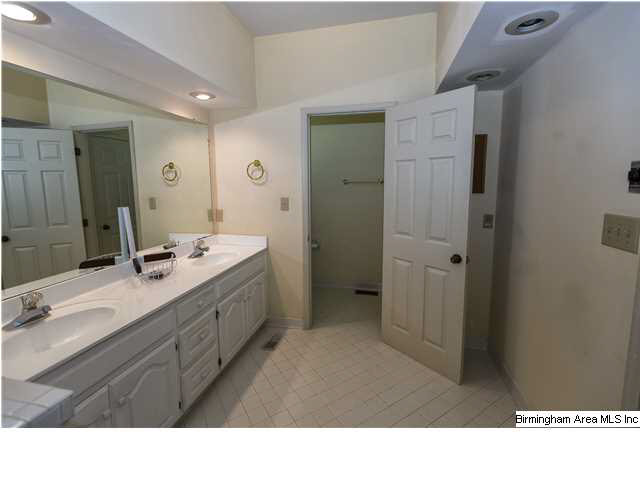 2808 Crossgate Circle Birmingham, AL 35216 - Photo 20 of 32