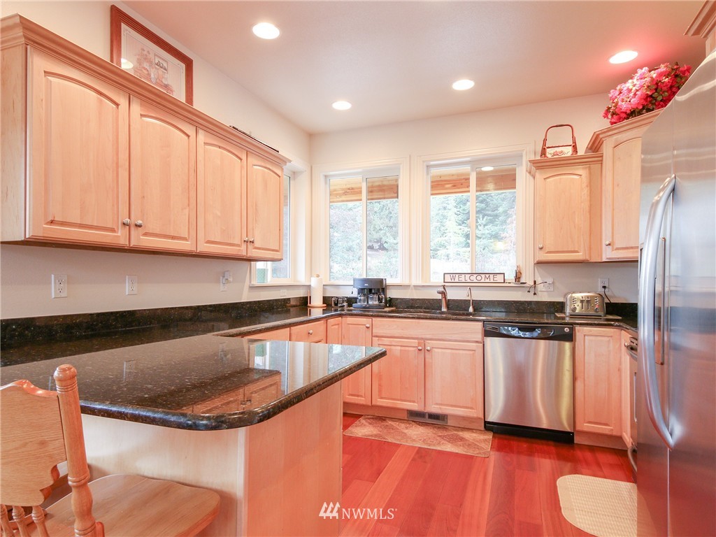 2265 Pine Tree Road Leavenworth, WA 98826 - Photo 2 of 25 Gallery Image 2