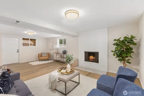 $1,199,950 | 12103 Southeast 70th Street, Newcastle, WA 98056