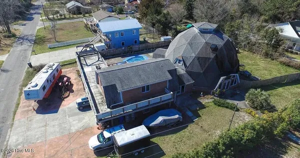 $1,600 | 601 Clarendon Boulevard, Carolina Beach, NC 28428