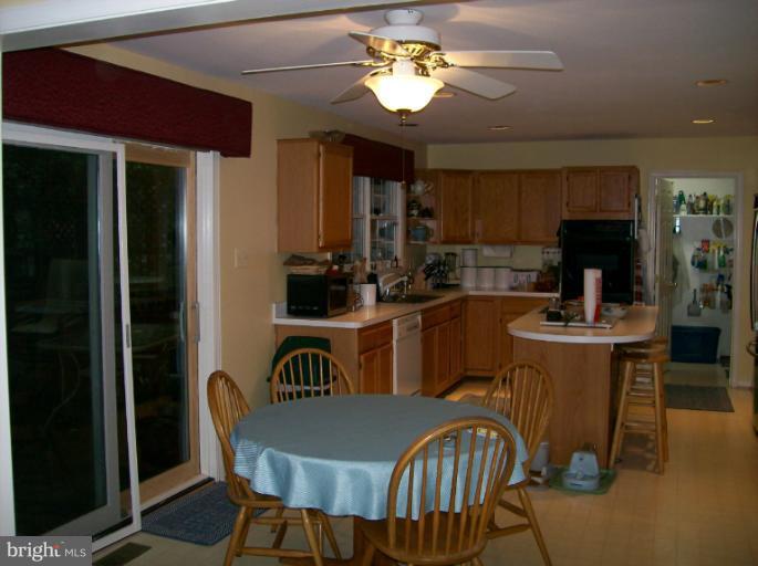 1515 Rochester Court Crofton, MD 21114 - Photo 18 of 26 Kitchen
