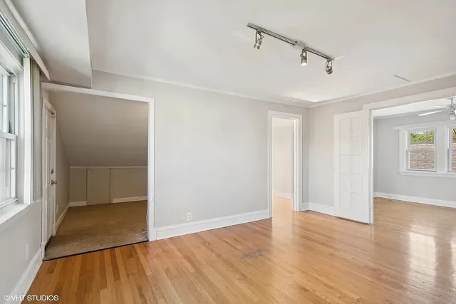 $1,700 | 2443 North Oak Park Avenue, Unit 2, Chicago, IL 60707