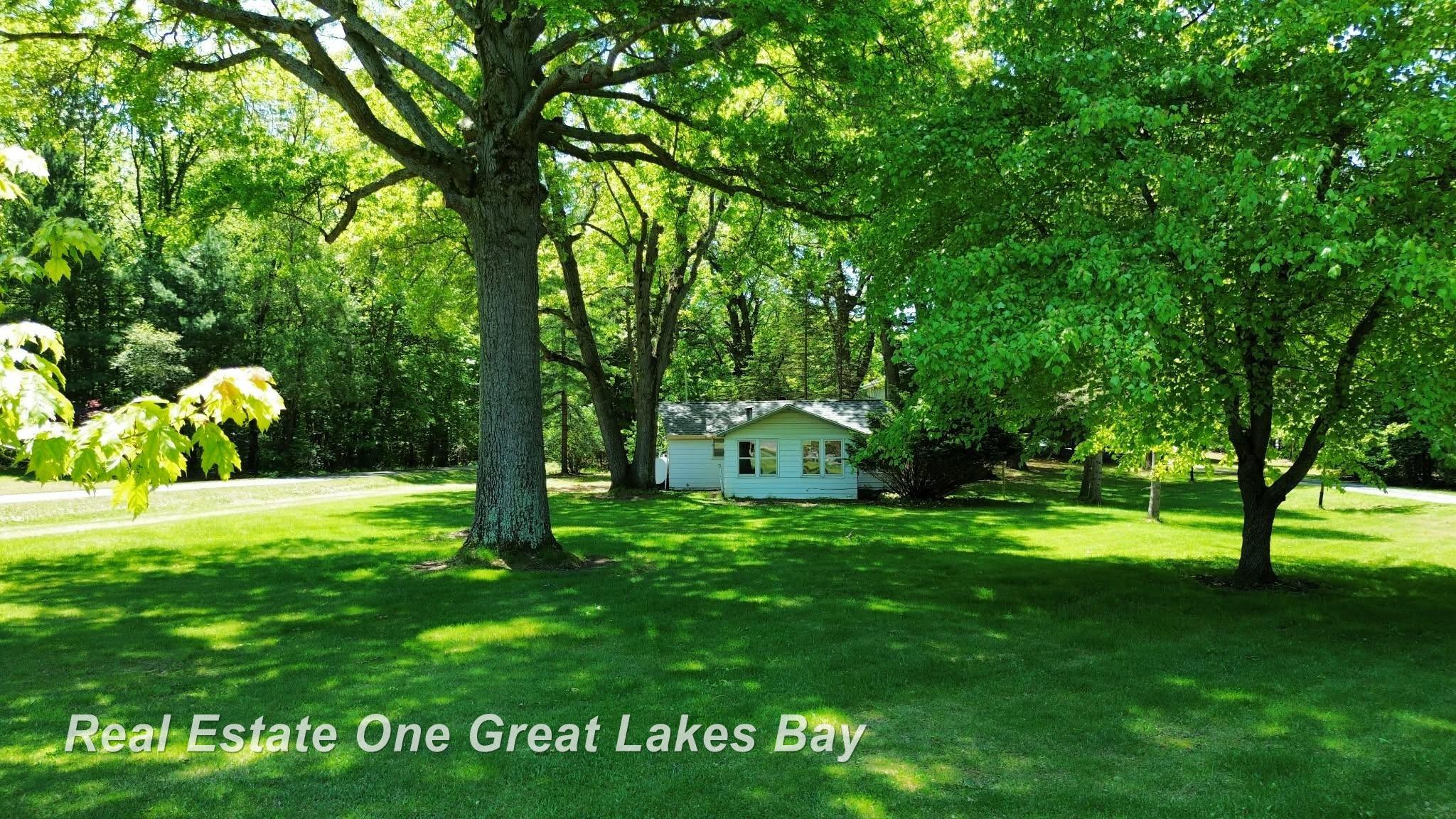 11075 Spencer Road St. Charles, MI 48655 - Photo 24 of 31