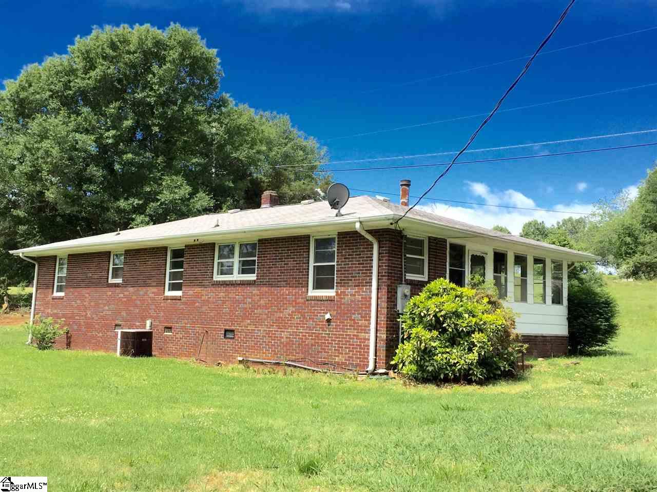 102 Chub Road Pickens, SC 29671 - Photo 4 of 14