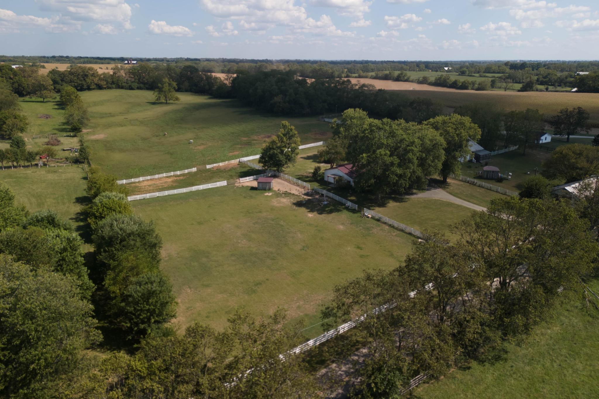 3520 Combs Ferry Road Lexington, KY 40509 - Photo 10 of 105 Photo Sep 05 2024, 3 27 33 PM