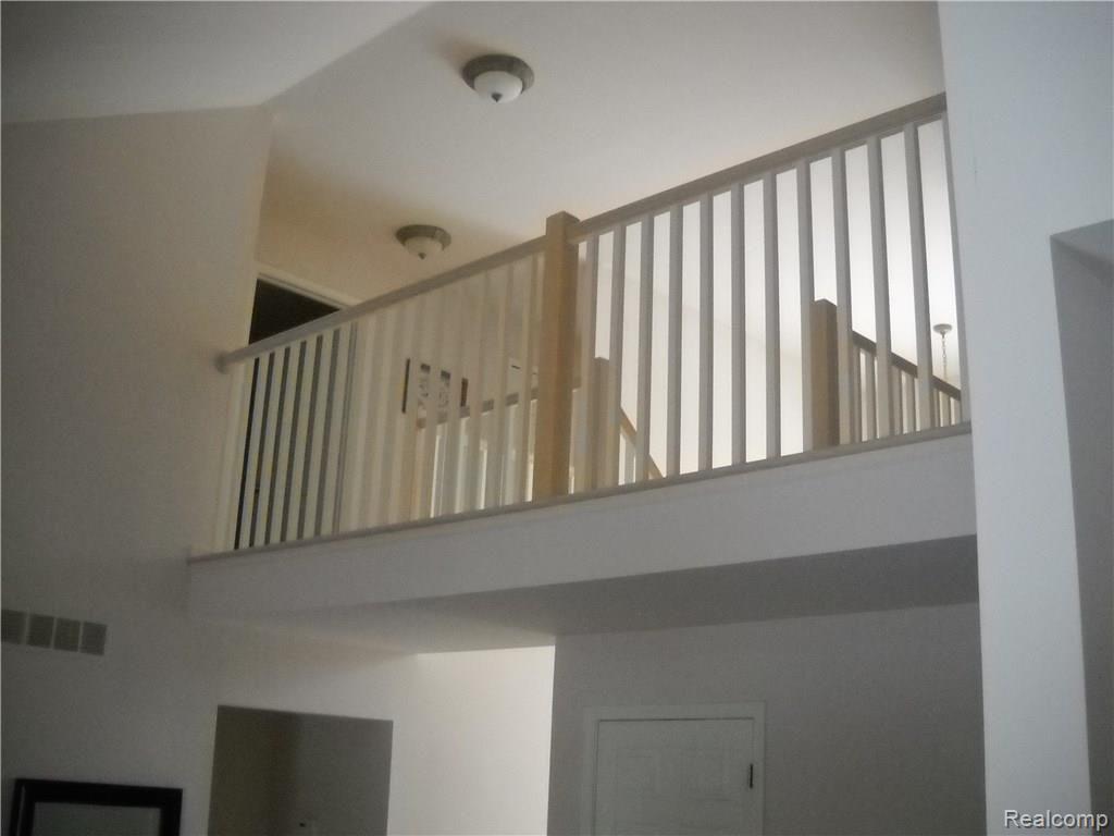 22451 Timber Ridge Court Woodhaven, MI 48183 - Photo 16 of 26