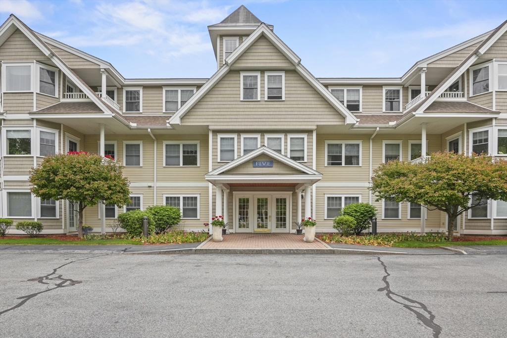 5 Mission Road, Unit 106 Chelmsford, MA 01863 - Photo 1 of 30 Gallery Image 1