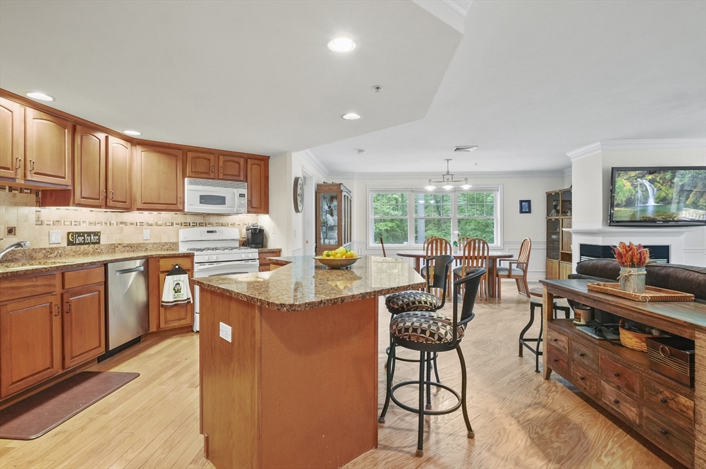 5 Mission Road, Unit 106 Chelmsford, MA 01863 - Photo 14 of 30 Gallery Image 14