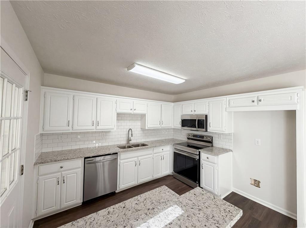 416 Busby Lane Winder, GA 30680 - Photo 2 of 21