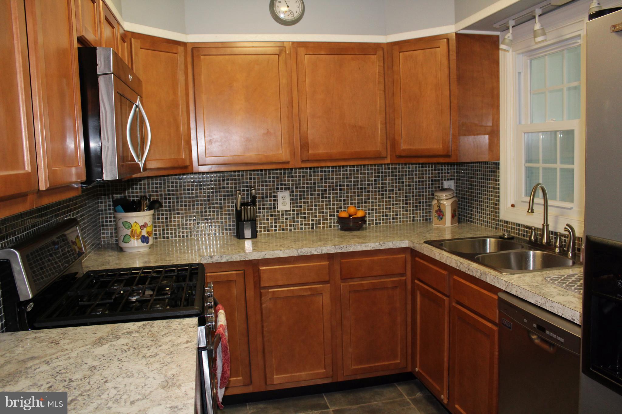 1800 Ridgewick Road Glen Burnie, MD 21061 - Photo 13 of 29 Kitchen