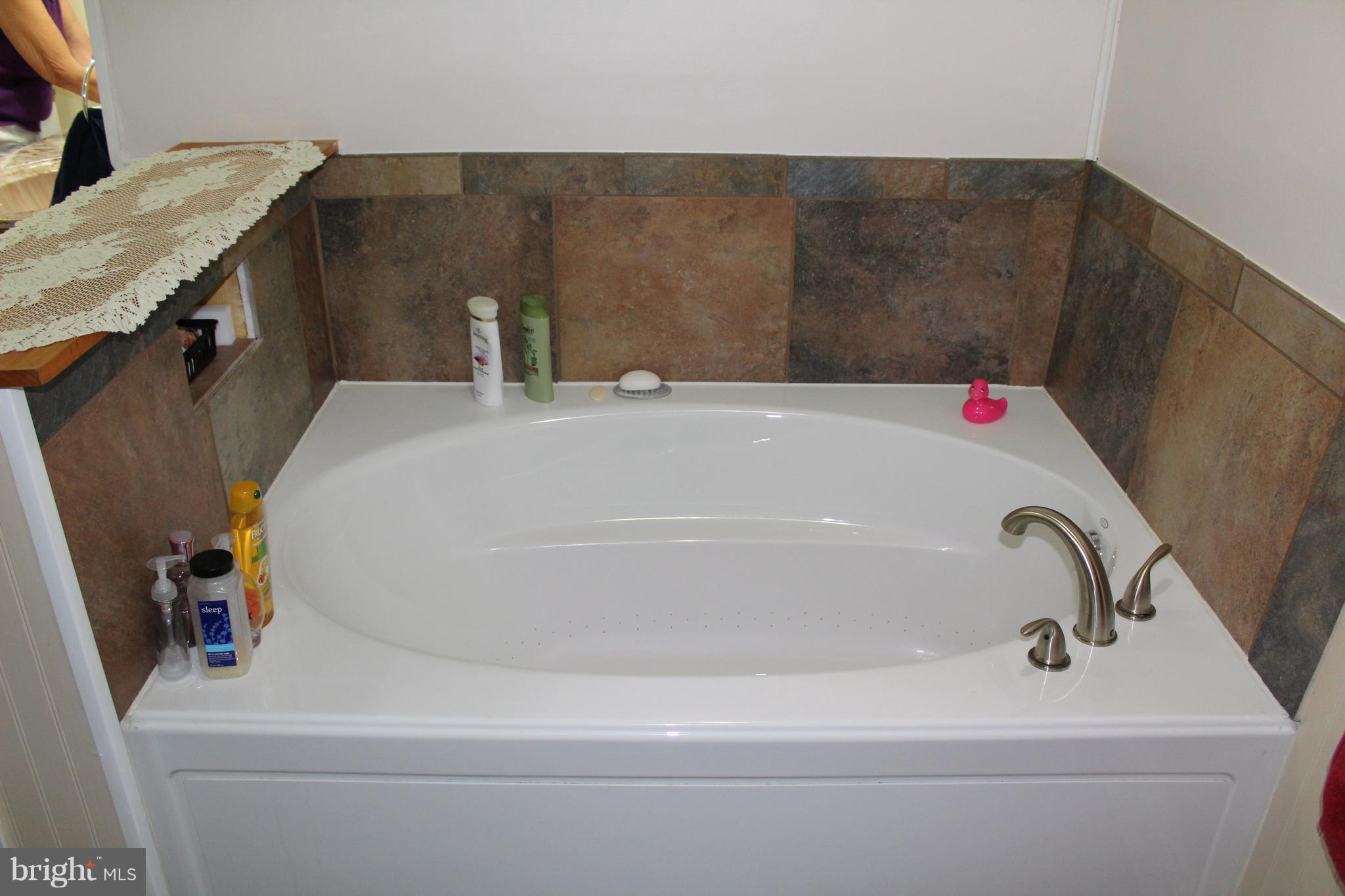 1800 Ridgewick Road Glen Burnie, MD 21061 - Photo 19 of 29 Bath