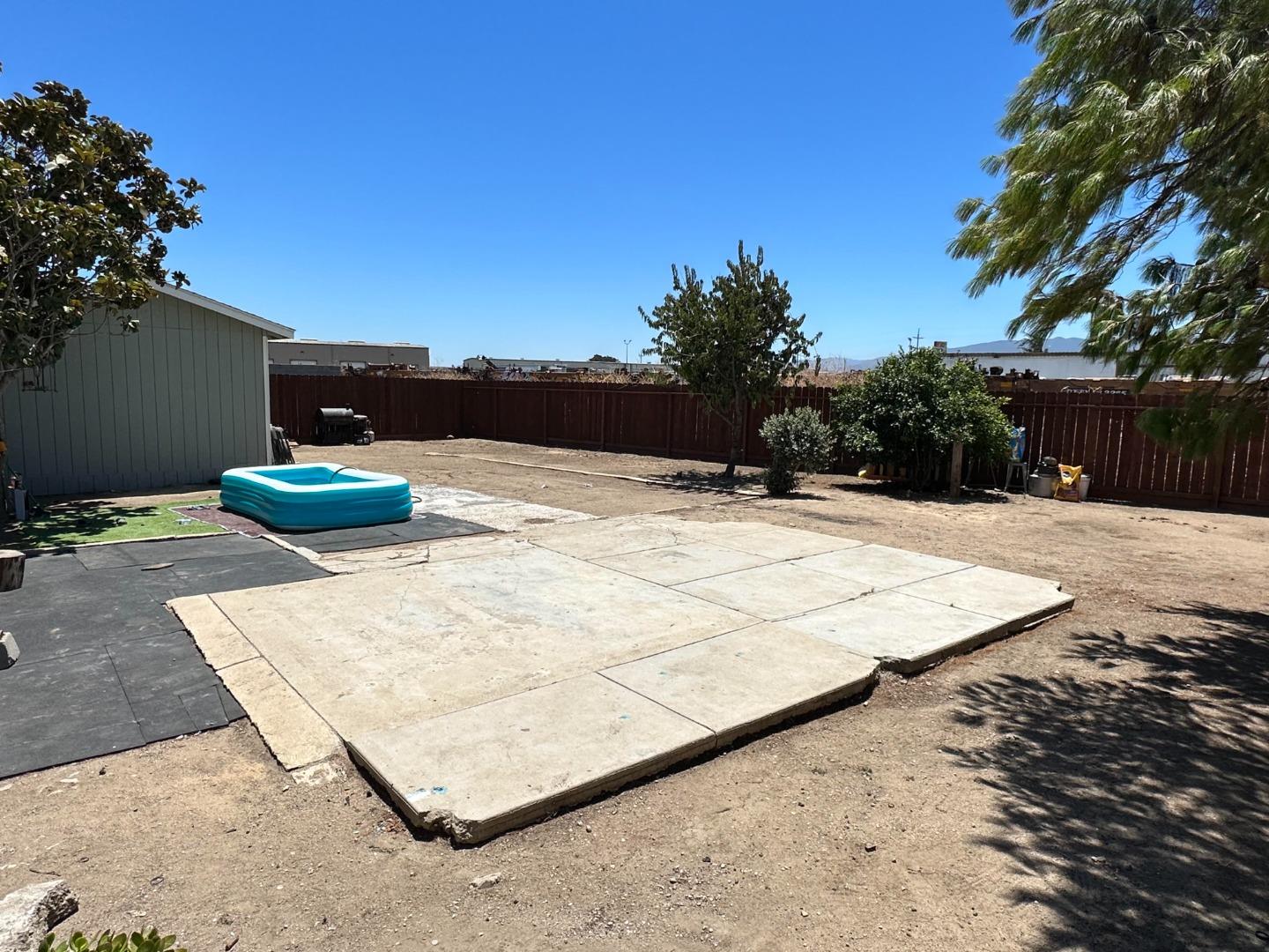 112 Serrano Place Soledad, CA 93960 - Photo 5 of 19 a swimming pool with an outdoor space