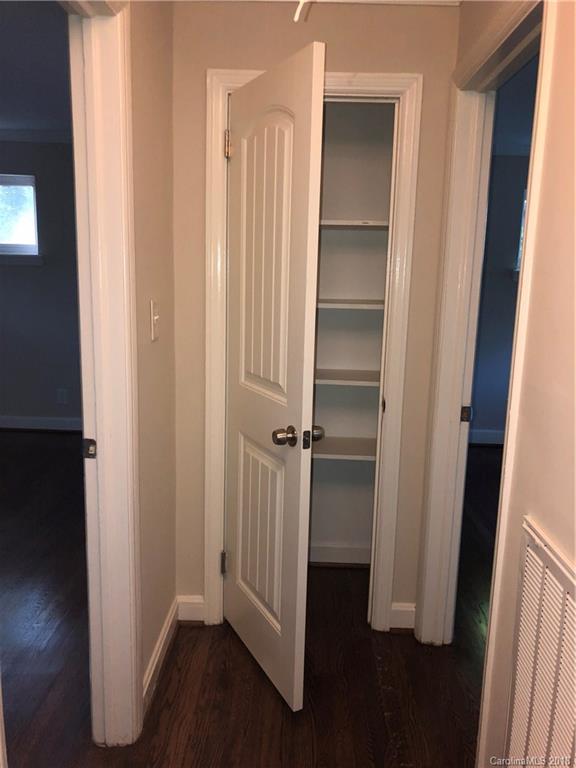 5027 Murrayhill Road Charlotte, NC 28210 - Photo 11 of 25 Gallery Image 11