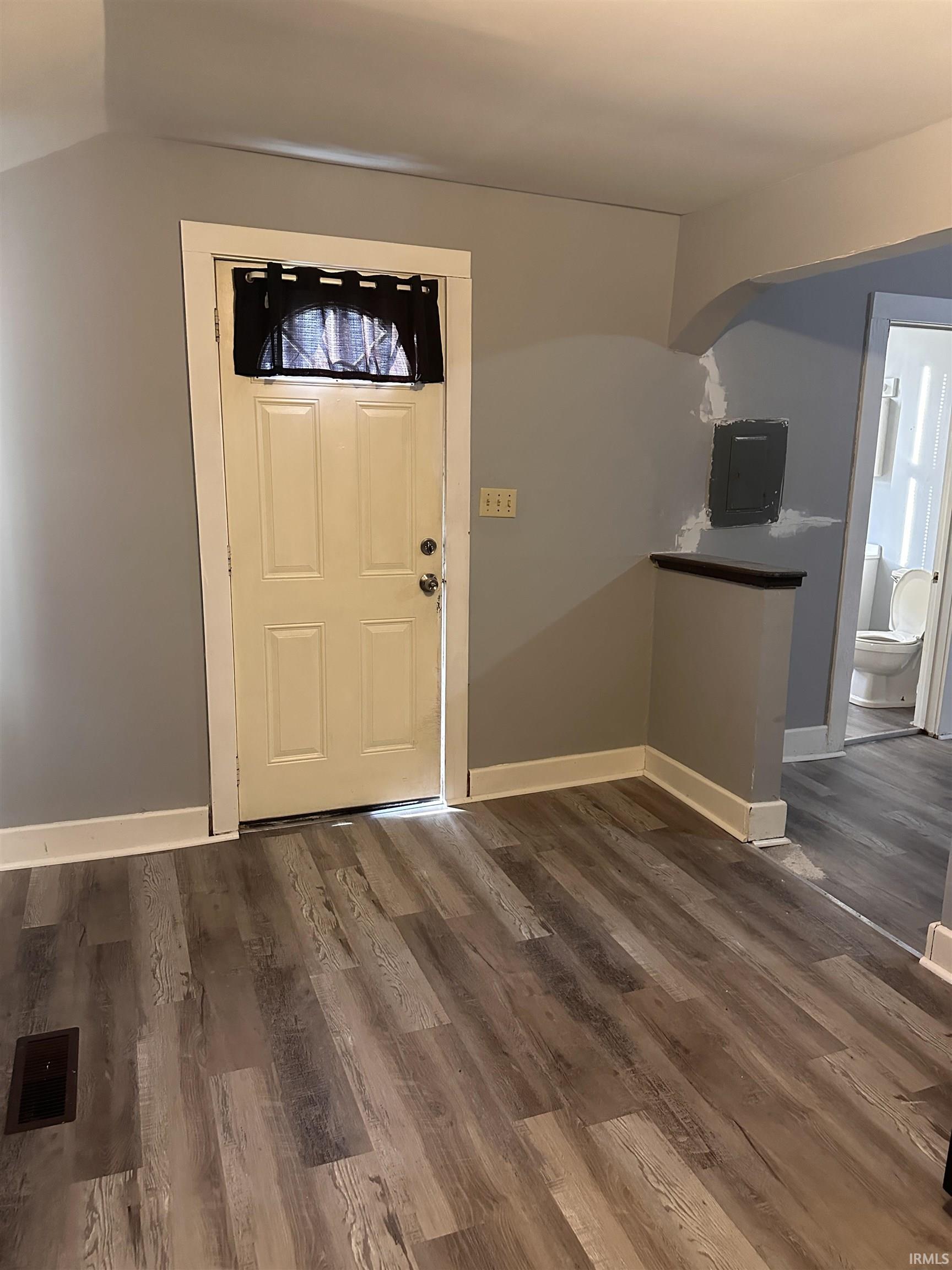 818 Southeast Riverside Drive Evansville, IN 47713 - Photo 23 of 27
