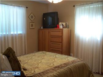 893 Pine Road Warminster, PA 18974 - Photo 8 of 12 Bedroom - Main