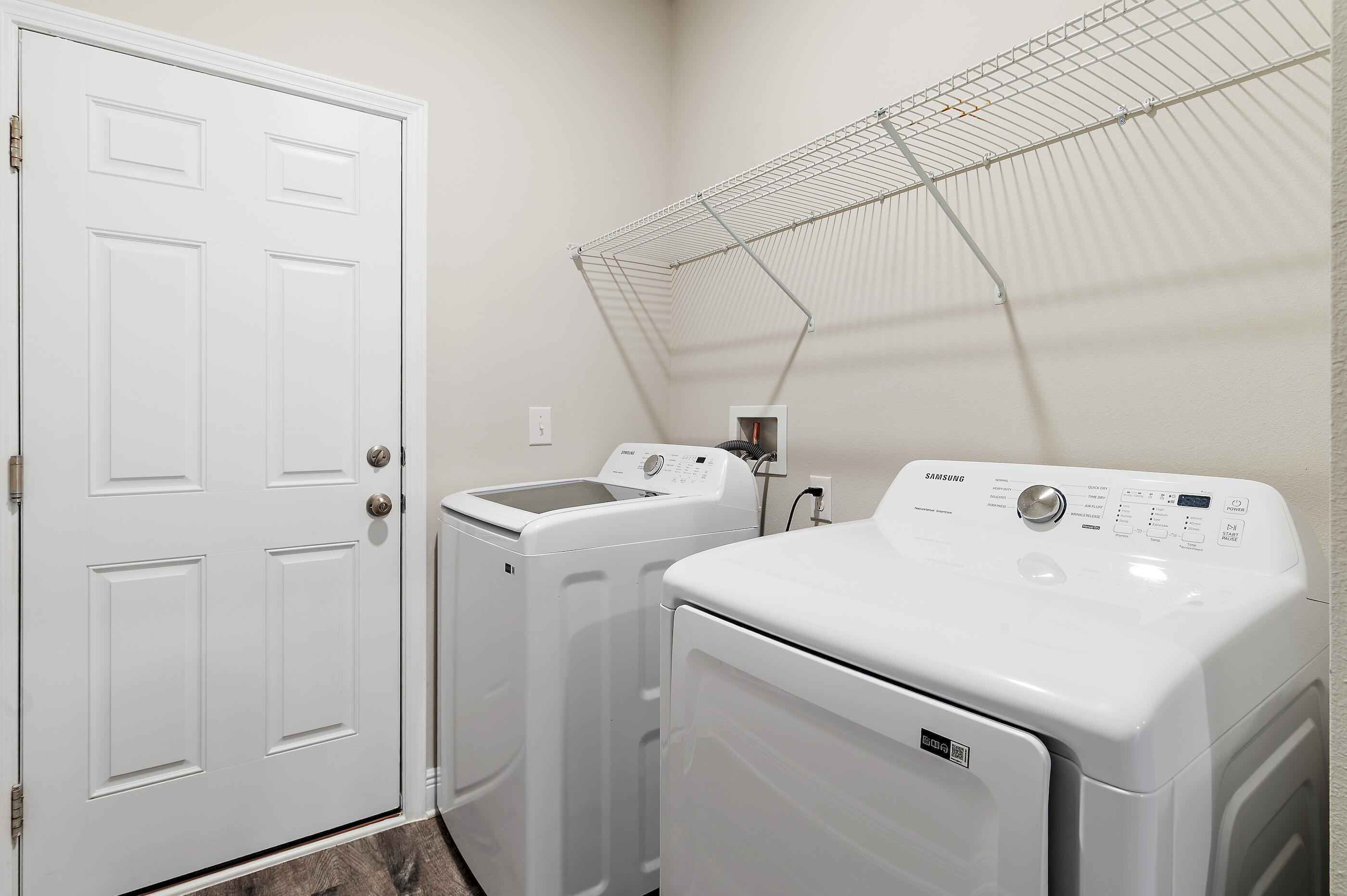 239 Southern Pnes Road Santa Rosa Beach, FL 32459 - Photo 26 of 32 Washer & Dryer