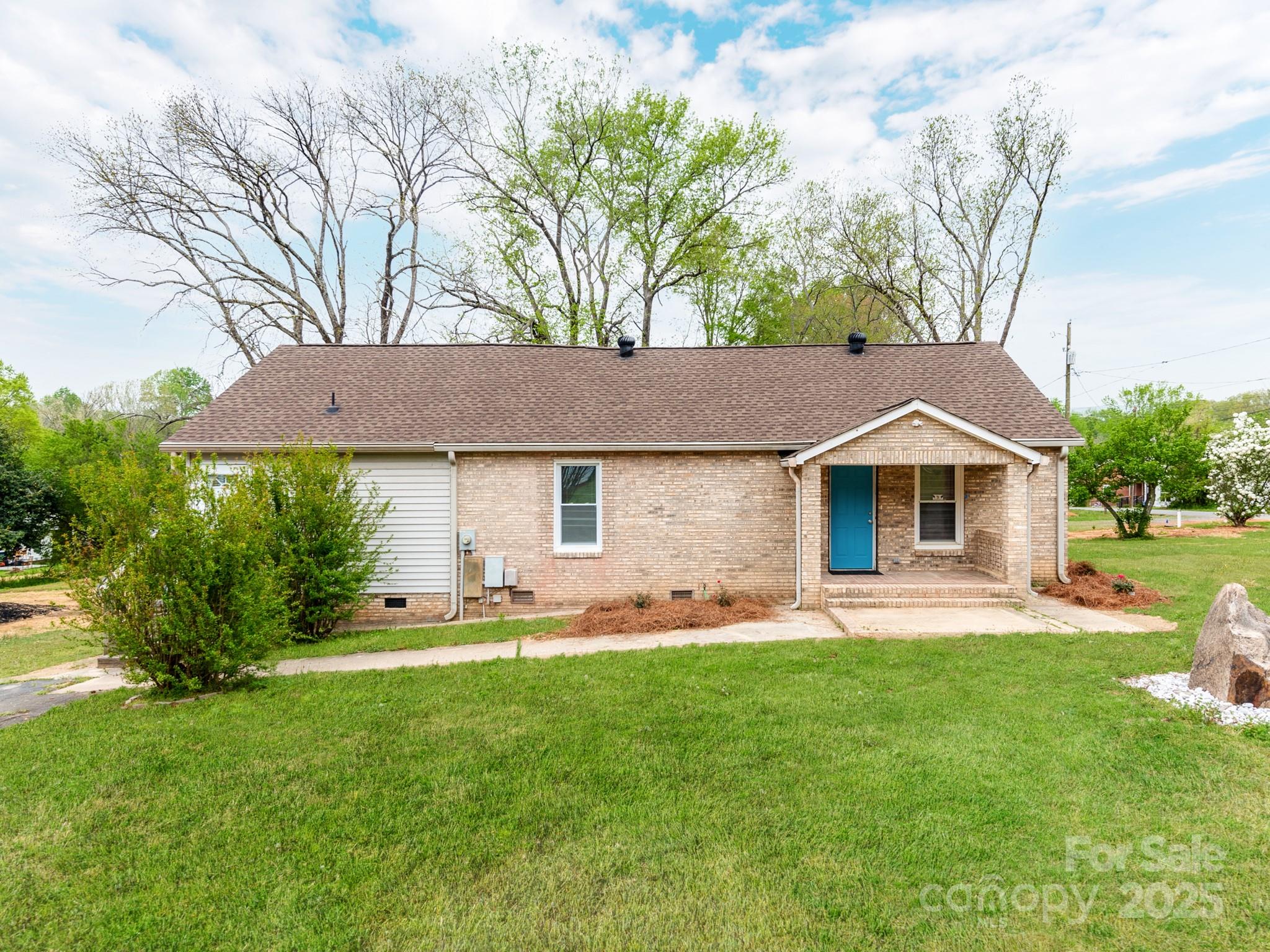 1401 Birch Street Kannapolis, NC 28081 - Photo 1 of 27