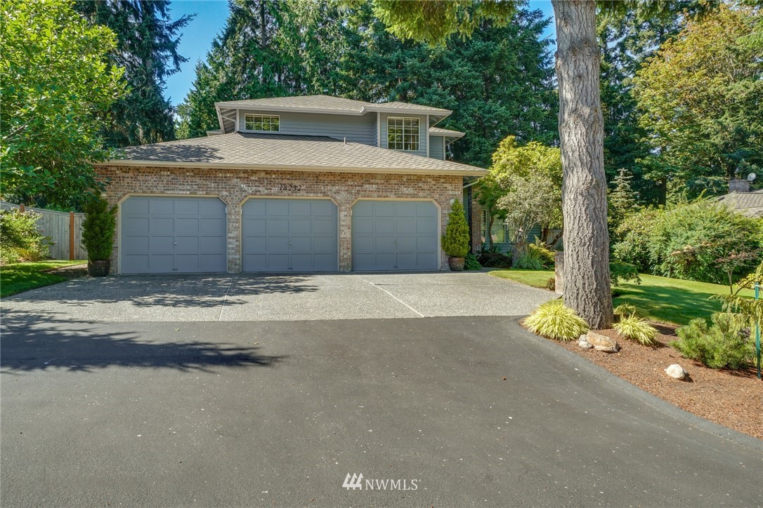 18232 Andover Street Edmonds, WA 98026 - Photo 3 of 39 Gallery Image 3