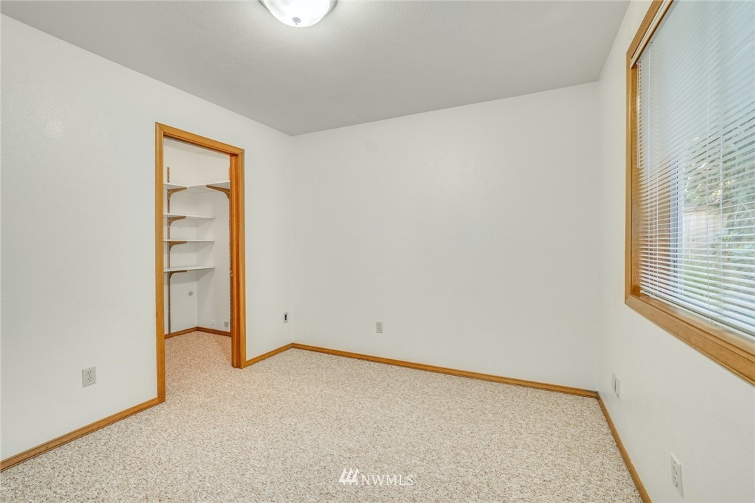 18232 Andover Street Edmonds, WA 98026 - Photo 21 of 39 Gallery Image 21