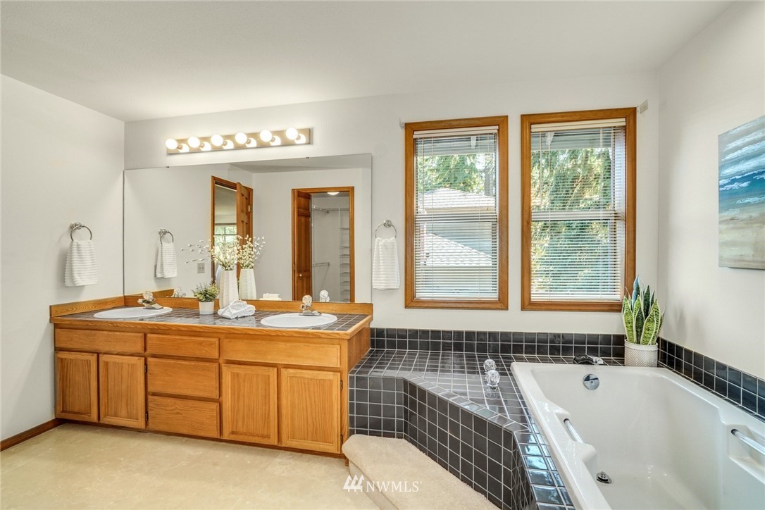 18232 Andover Street Edmonds, WA 98026 - Photo 30 of 39 Gallery Image 30