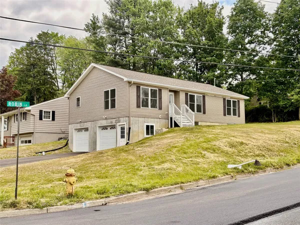$2,300 | 2432 High Avenue, Vestal, NY 13850