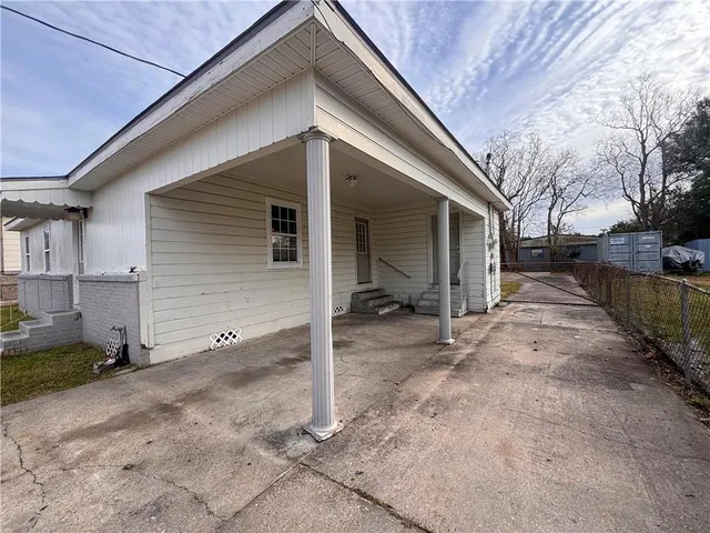 $69,900 | 364 Dixie Avenue, Houma, LA 70363
