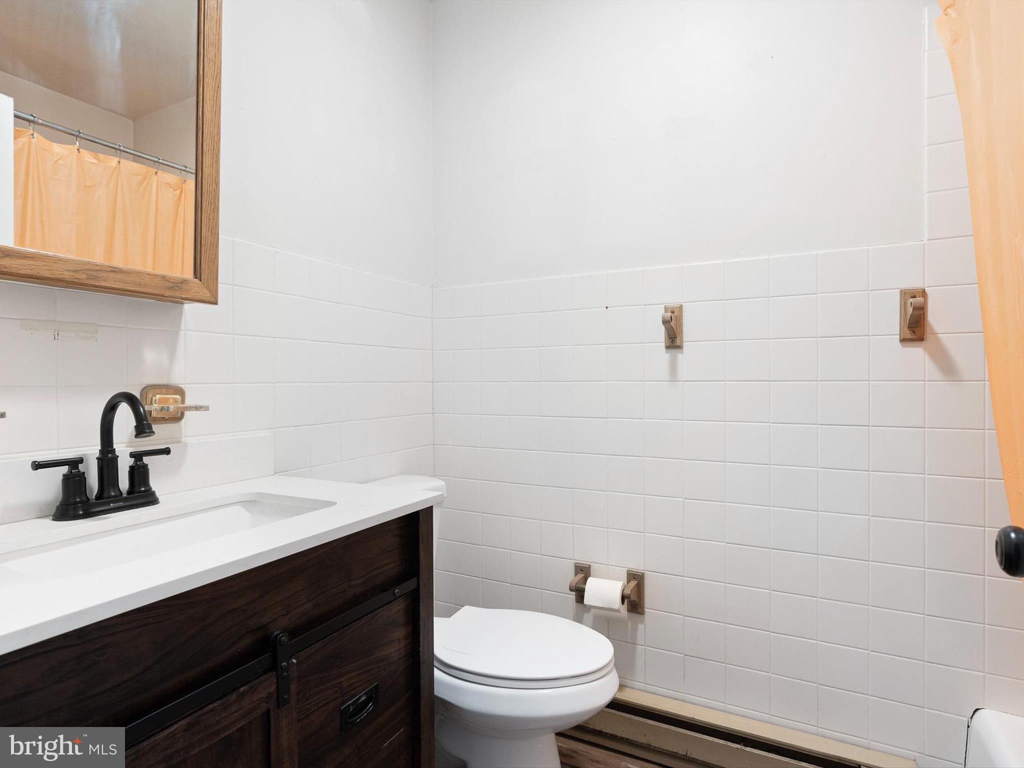9 Park Lane Elkton, MD 21921 - Photo 17 of 35 Full bathroom in hallway