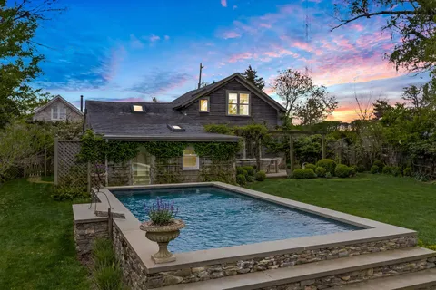 $2,250,000 | 16 Redwood Road, Sag Harbor Village, NY 11963