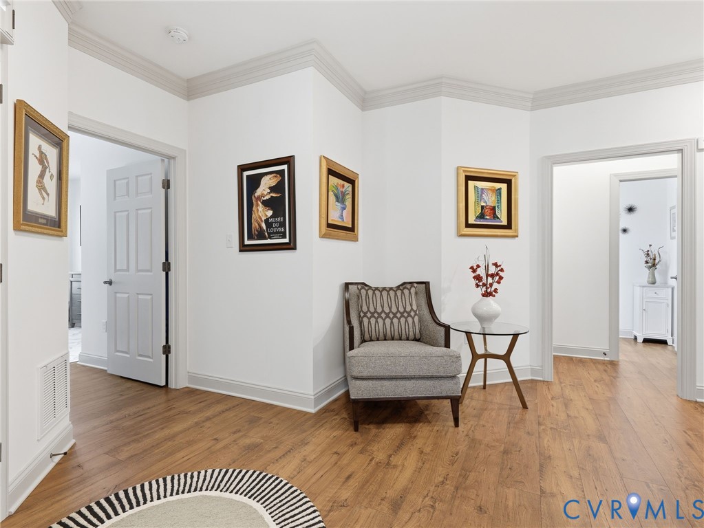 12520 Donahue Road Glen Allen, VA 23059 - Photo 3 of 35 a living room with furniture and a wooden floor