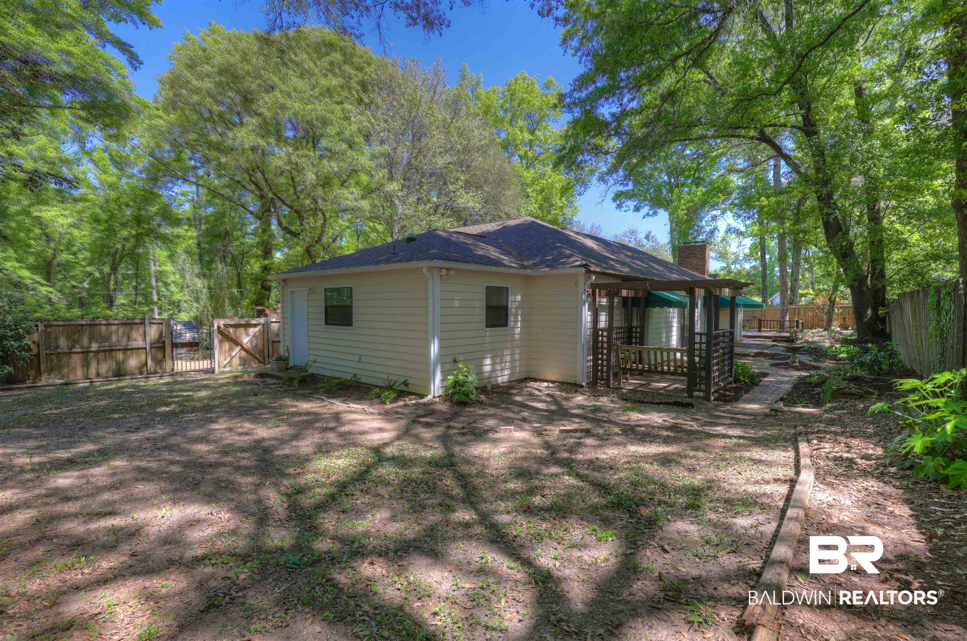 7312 Wild Oaks Road Fairhope, AL 36532 - Photo 29 of 32 Back side yard