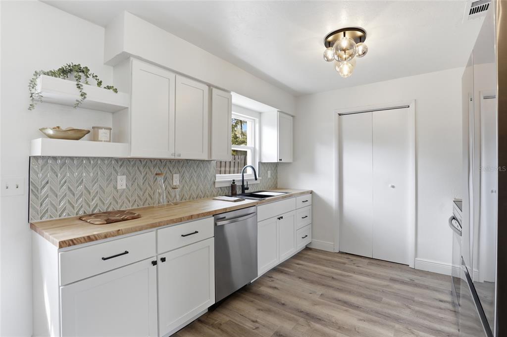 710 Northwest 253rd Street Newberry, FL 32669 - Photo 16 of 30