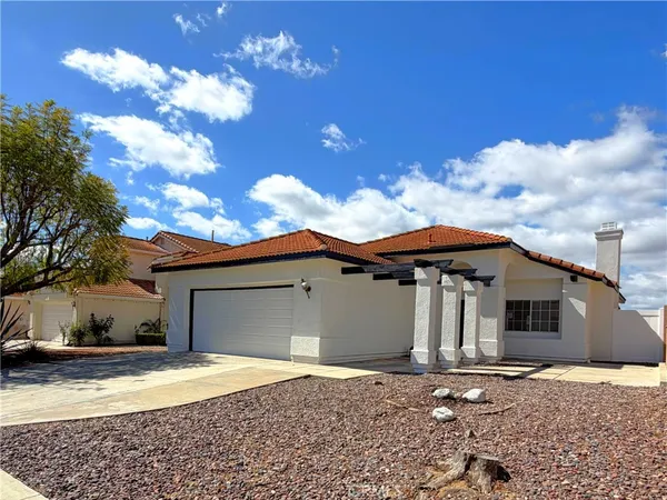 $640,000 | 40018 Notting Hill Road, Murrieta, CA 92563