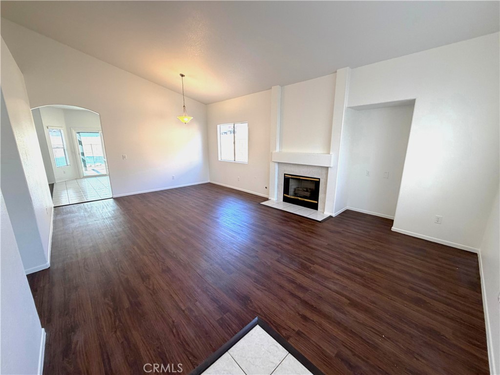 40018 Notting Hill Road Murrieta, CA 92563 - Photo 3 of 22