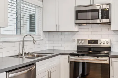 $440,000 | 785 Taft Street, Unit 10, Albany, CA 94706